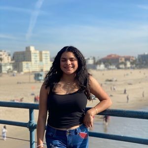 Meet your Posher, Cathia